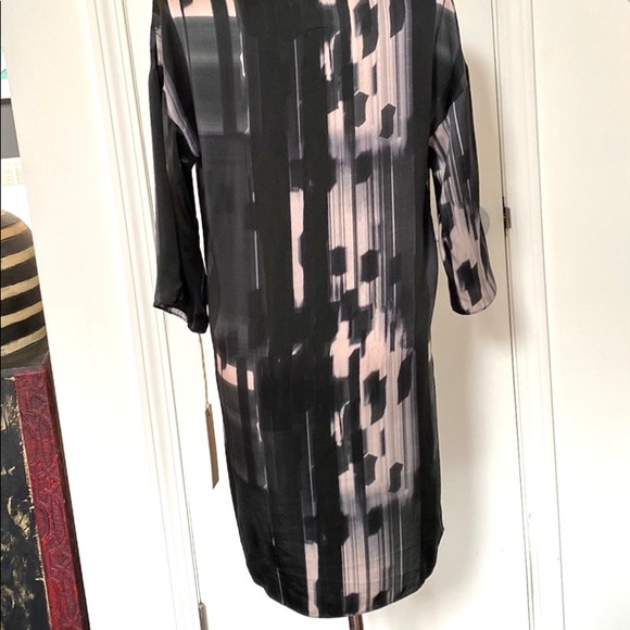 NWT!! Washable Silk Hi-Lo Top - Picture 3 of 7